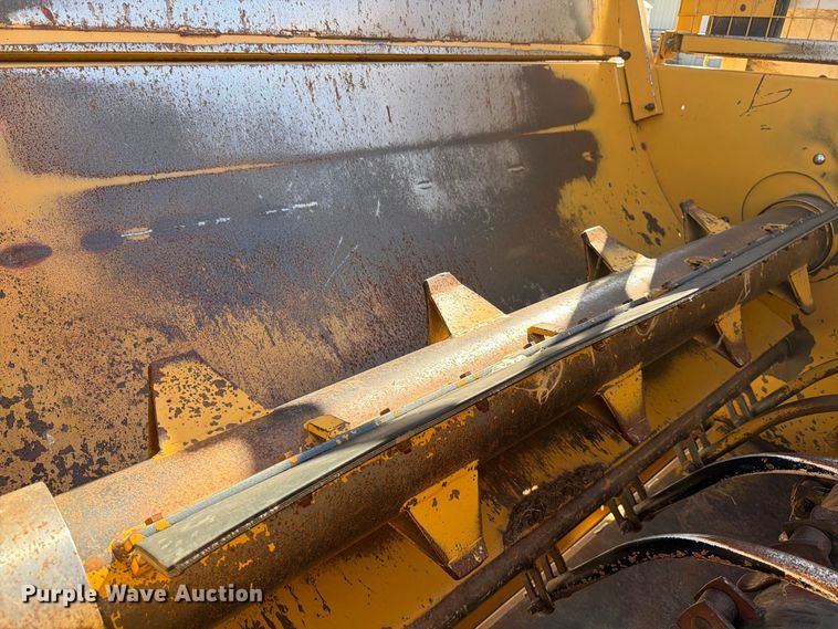 image for item EP7560 2009 Vermeer BP8000 bale processor