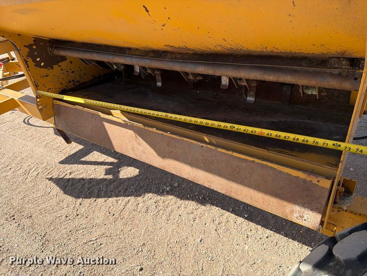 image for item EP7560 2009 Vermeer BP8000 bale processor