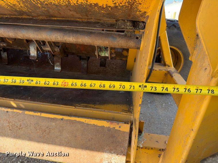 image for item EP7560 2009 Vermeer BP8000 bale processor