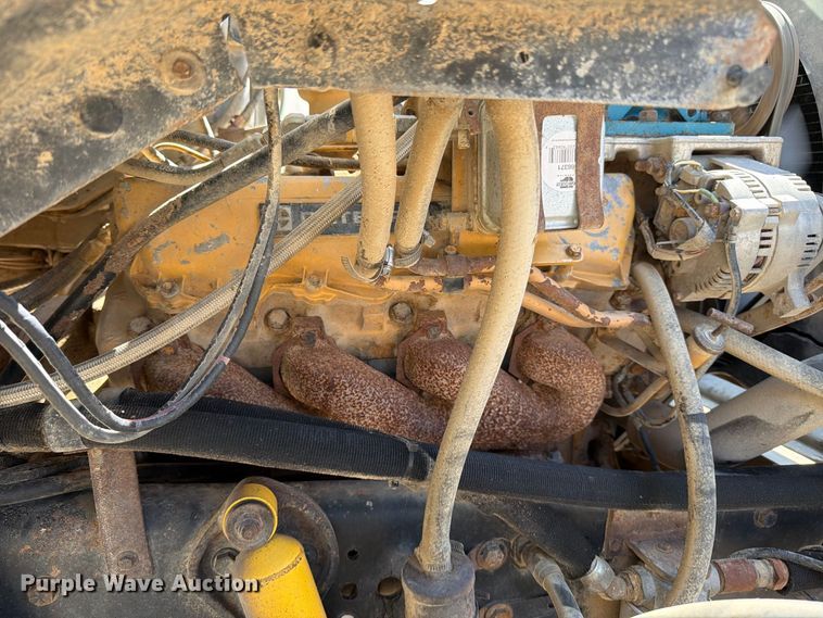 image for item EP7561 1987 Ford LN375 feed mixer truck