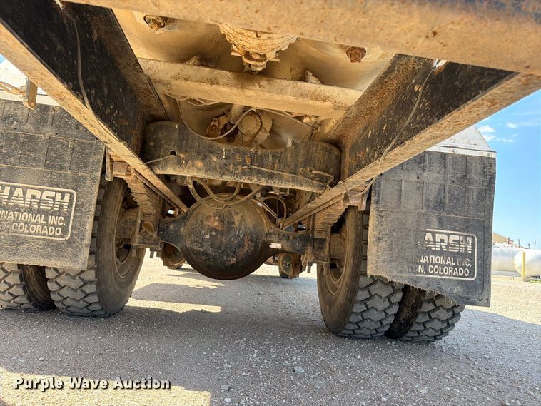 image for item EP7561 1987 Ford LN375 feed mixer truck
