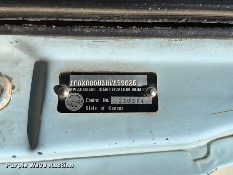 image for item EP7561 1987 Ford LN375 feed mixer truck