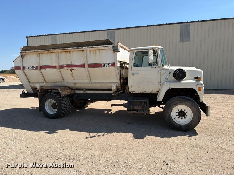 image for item EP7562 1978 Ford LN7000 feed mixer truck