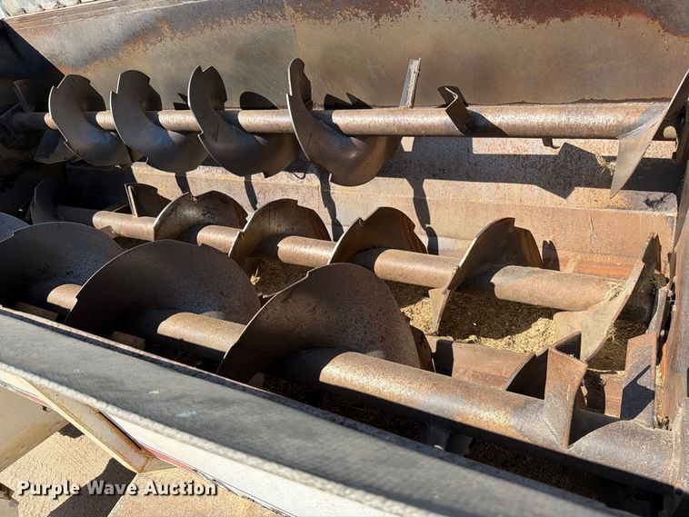 image for item EP7562 1978 Ford LN7000 feed mixer truck