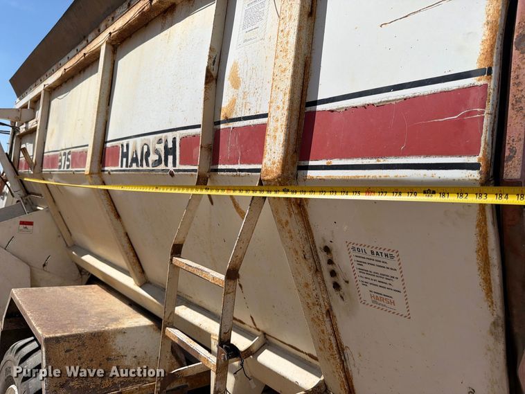 image for item EP7562 1978 Ford LN7000 feed mixer truck