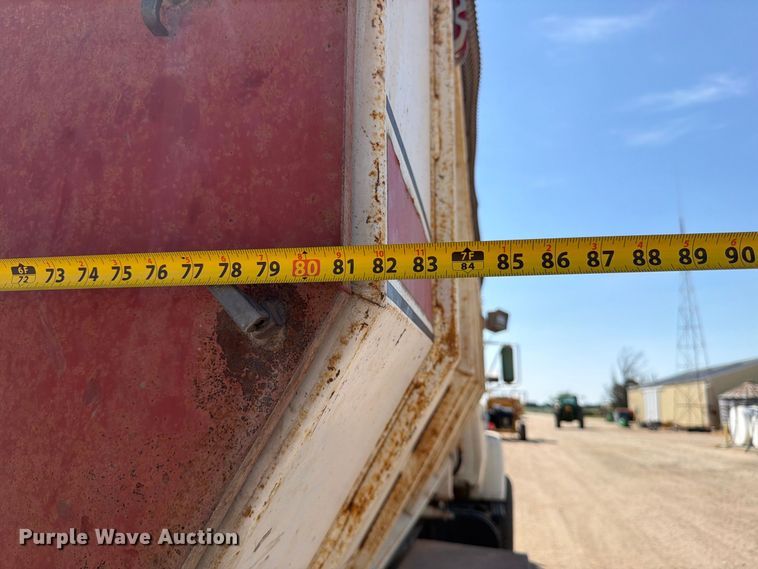 image for item EP7562 1978 Ford LN7000 feed mixer truck