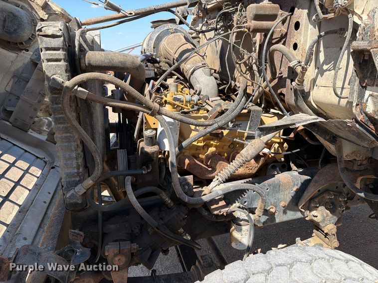 image for item EP7562 1978 Ford LN7000 feed mixer truck