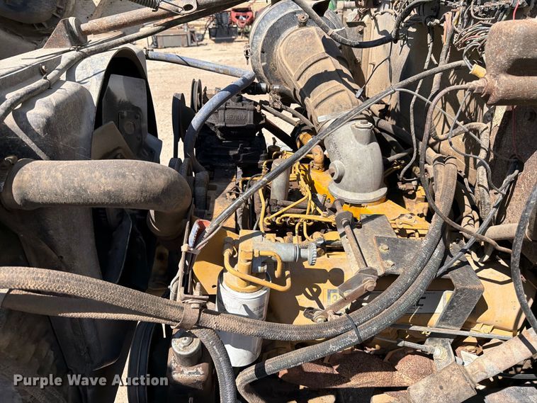 image for item EP7562 1978 Ford LN7000 feed mixer truck
