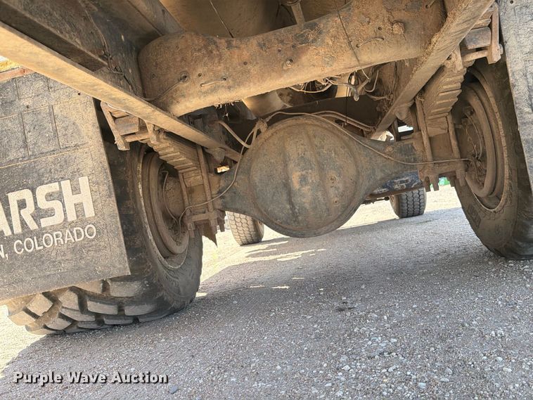 image for item EP7562 1978 Ford LN7000 feed mixer truck