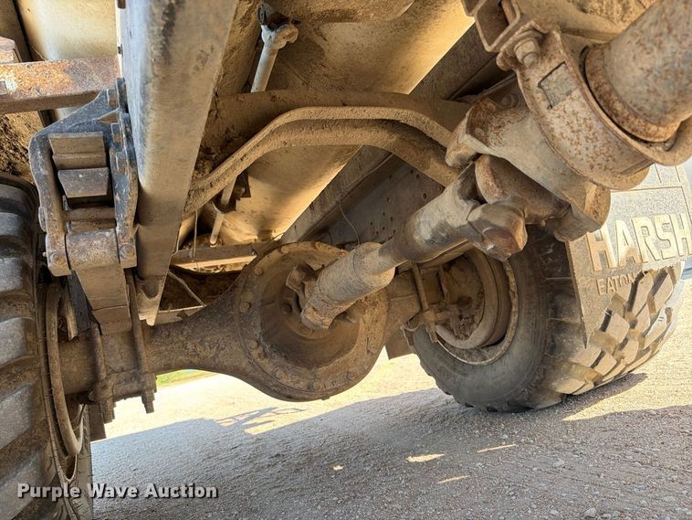 image for item EP7562 1978 Ford LN7000 feed mixer truck