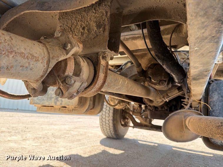 image for item EP7562 1978 Ford LN7000 feed mixer truck