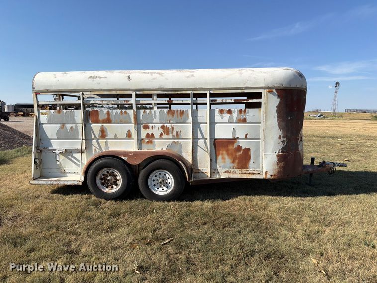 image for item EP7565 1976 Blair livestock trailer