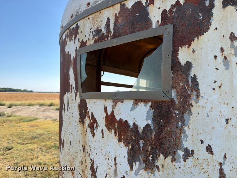 image for item EP7565 1976 Blair livestock trailer