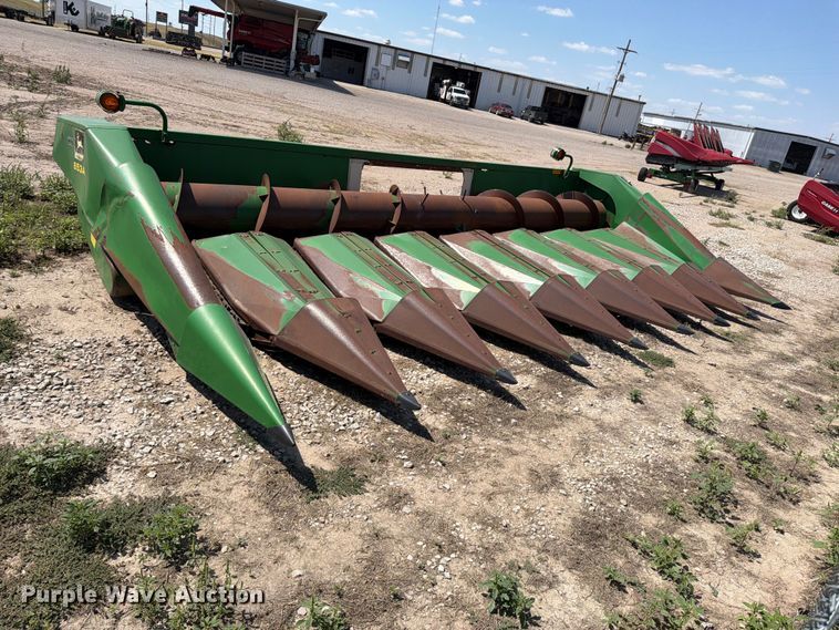 image for item EP7569 John Deere 853A all-crop head