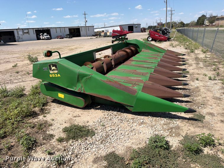 image for item EP7569 John Deere 853A all-crop head