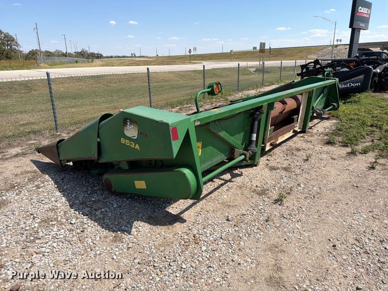 image for item EP7569 John Deere 853A all-crop head