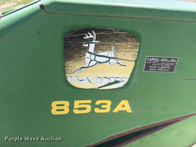 image for item EP7569 John Deere 853A all-crop head
