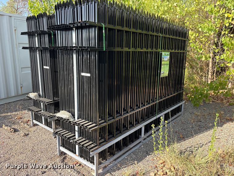 image for item ES8063 (22) 2024 EINGP F10 fence panels