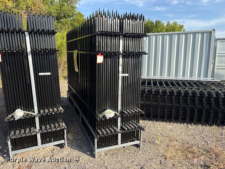image for item ES8066 (22) 2024 EINGP F10 fence panels