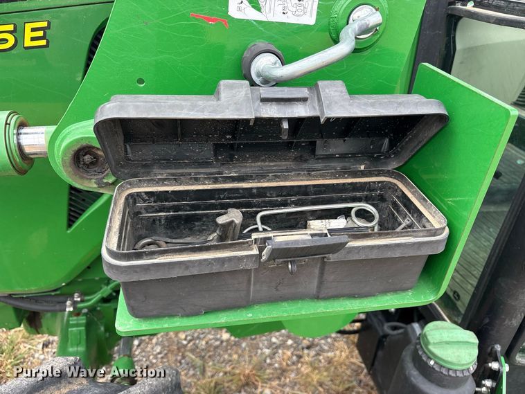 image for item ES8096 2019 John Deere 5075E MFWD tractor