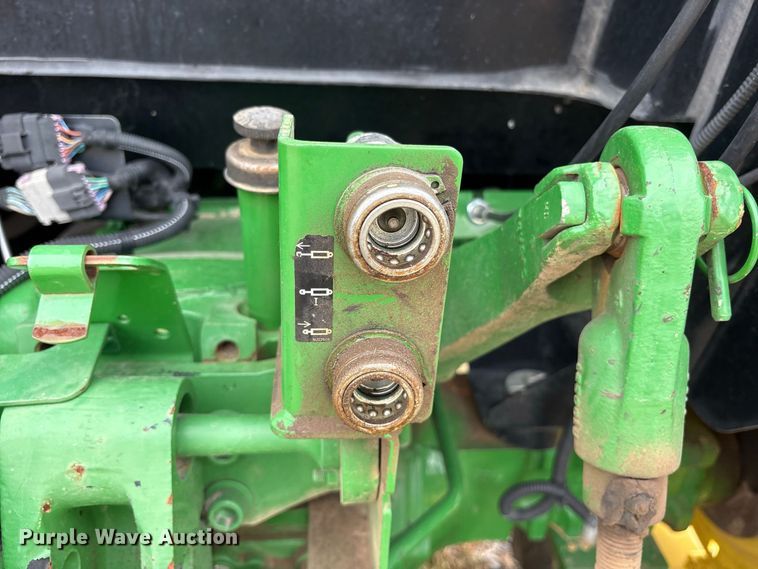 image for item ES8096 2019 John Deere 5075E MFWD tractor