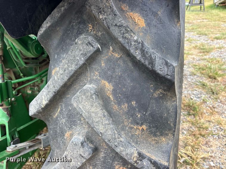 image for item ES8096 2019 John Deere 5075E MFWD tractor