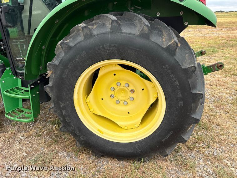image for item ES8096 2019 John Deere 5075E MFWD tractor