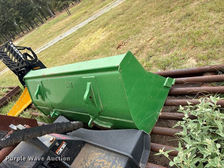 image for item ES8096 2019 John Deere 5075E MFWD tractor