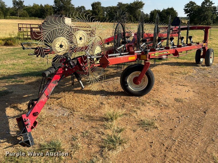 2022 H and S HC4114 hay rake