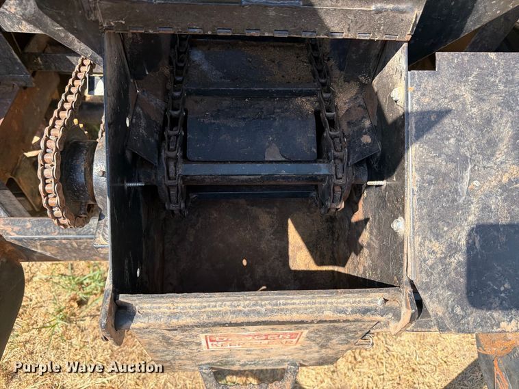 image for item EU5893 Trip hopper T-856 feeder