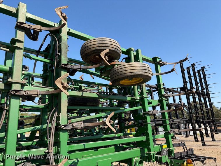 0 John Deere 2310