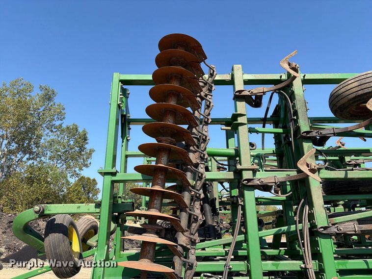 0 John Deere 2310