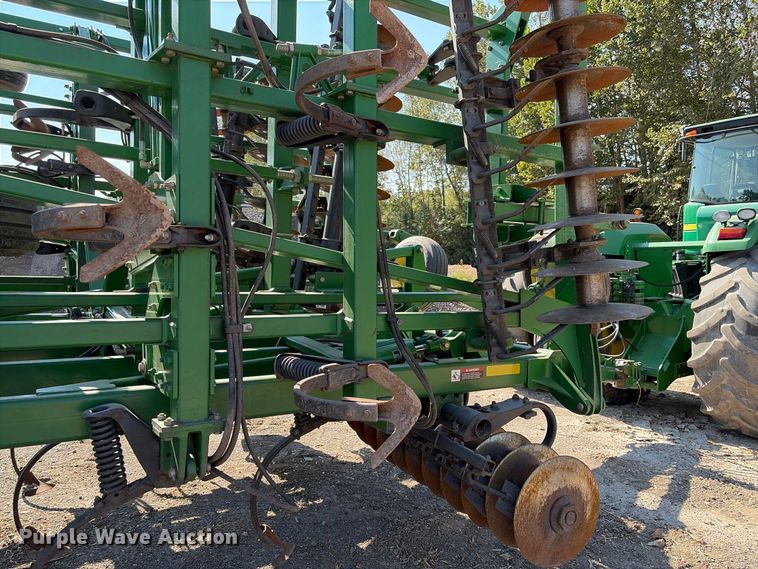 0 John Deere 2310