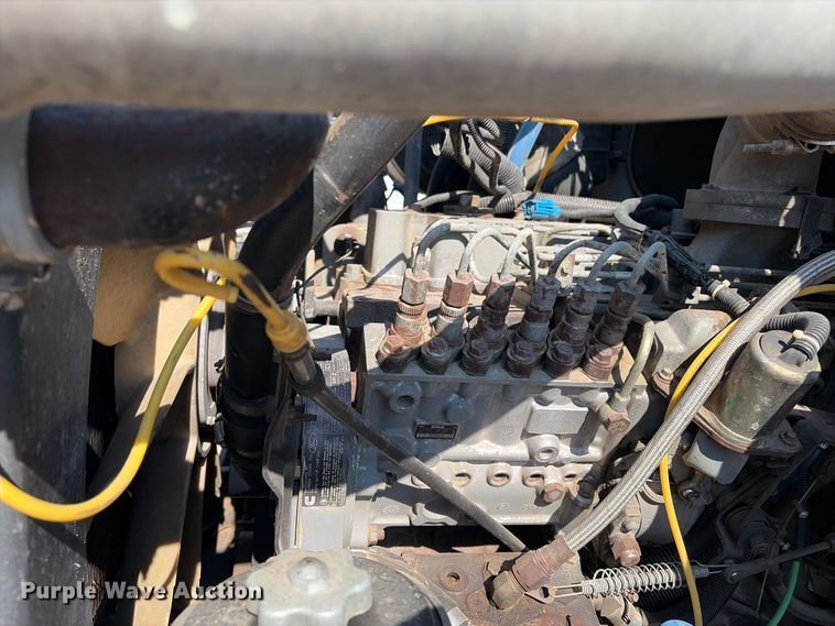 image for item EV6130 1994 Cummins C8.3-210 engine