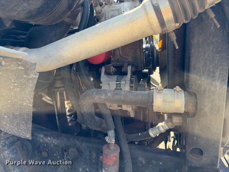 image for item EV6130 1994 Cummins C8.3-210 engine