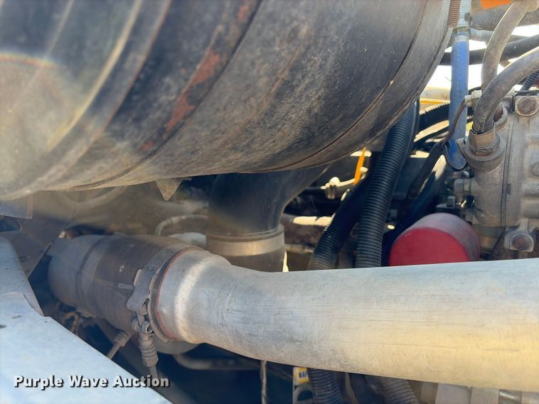 image for item EV6130 1994 Cummins C8.3-210 engine
