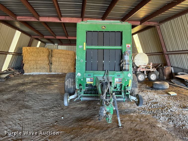 image for item EV6137 2013 John Deere 469 round baler