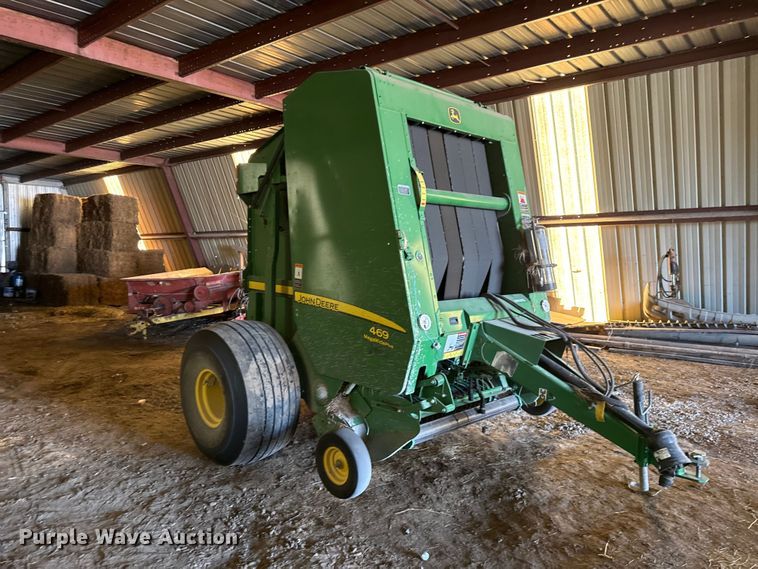 image for item EV6137 2013 John Deere 469 round baler