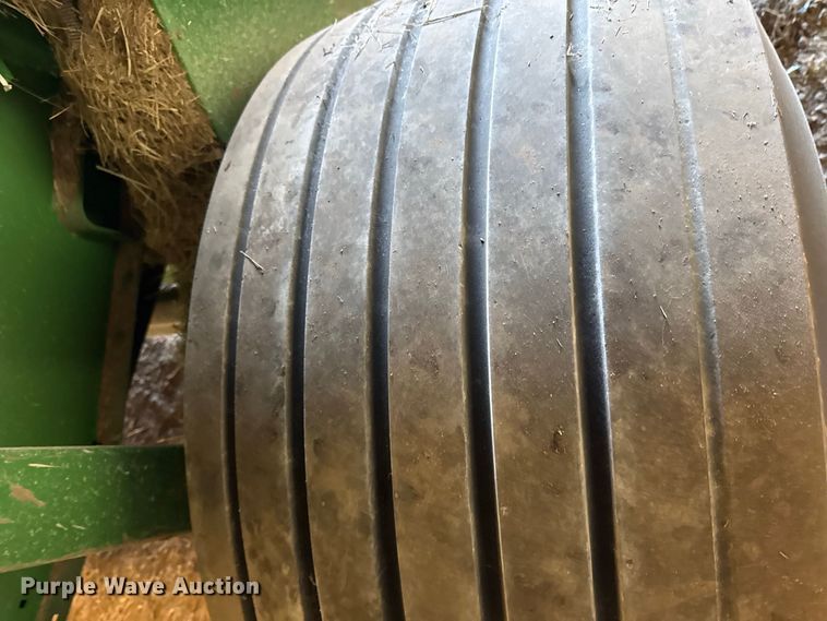 image for item EV6137 2013 John Deere 469 round baler