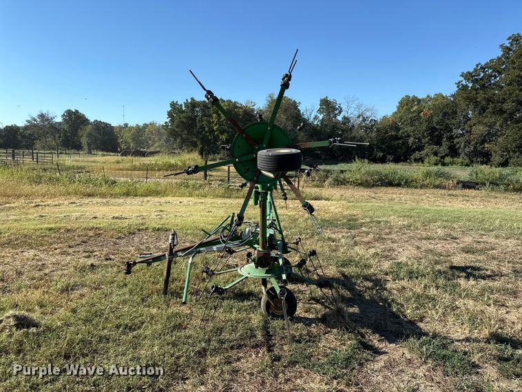 image for item EV6140 John Deere hay tedder