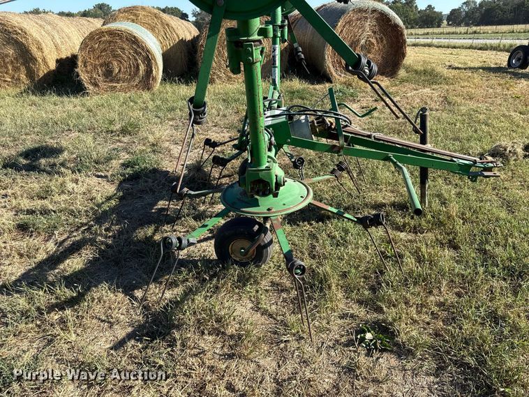 image for item EV6140 John Deere hay tedder