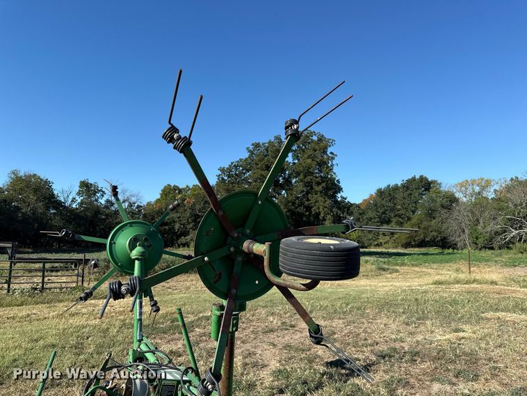 image for item EV6140 John Deere hay tedder