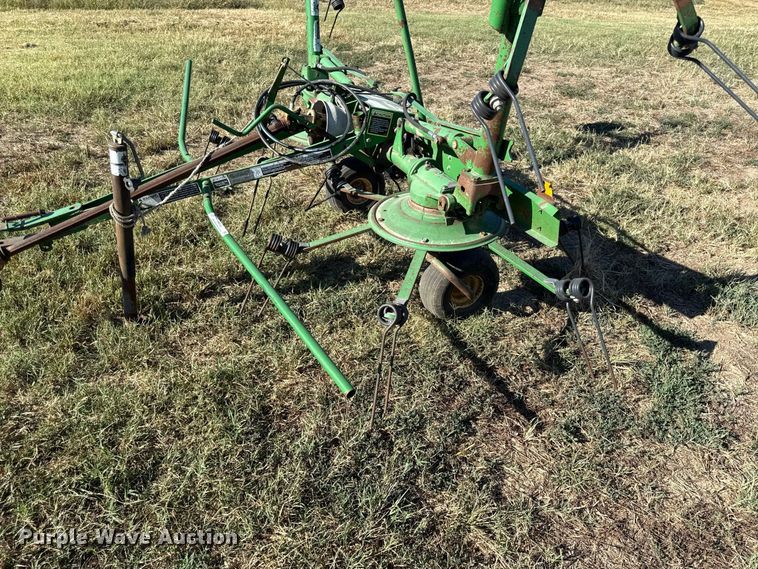 image for item EV6140 John Deere hay tedder