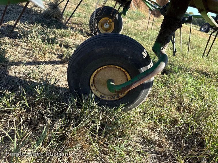 image for item EV6140 John Deere hay tedder