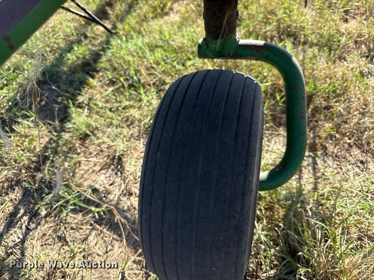 image for item EV6140 John Deere hay tedder
