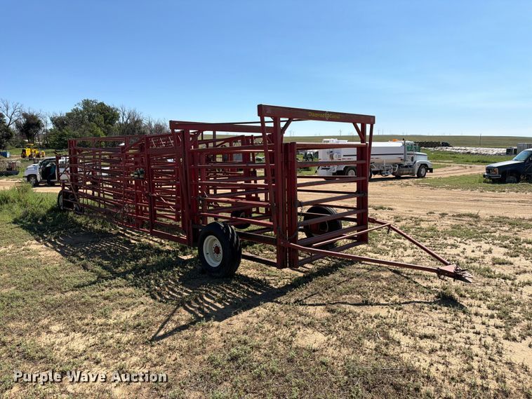 image for item EW2190 Diamond W Corral portable corral