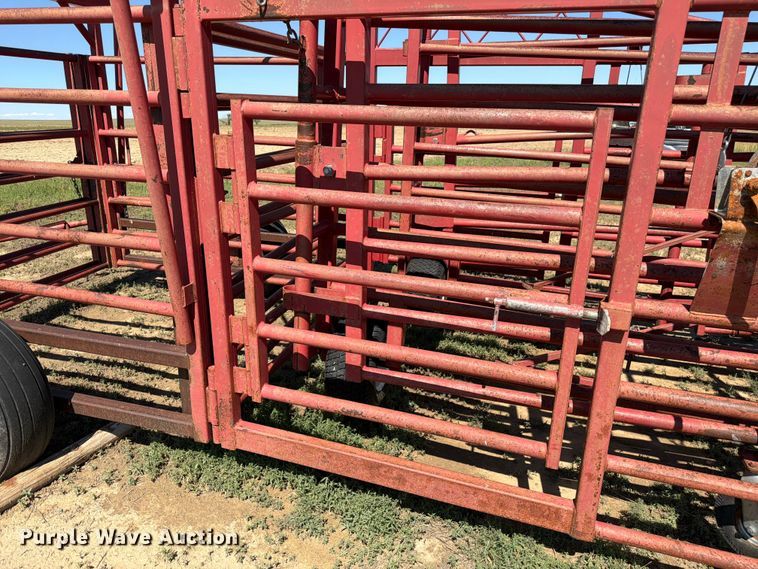 image for item EW2190 Diamond W Corral portable corral