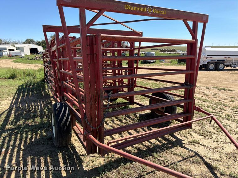 image for item EW2190 Diamond W Corral portable corral