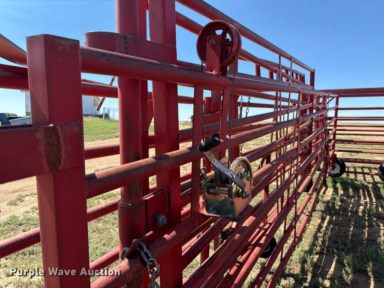 image for item EW2190 Diamond W Corral portable corral