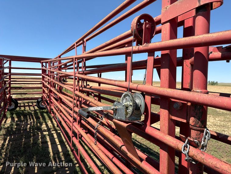 image for item EW2190 Diamond W Corral portable corral